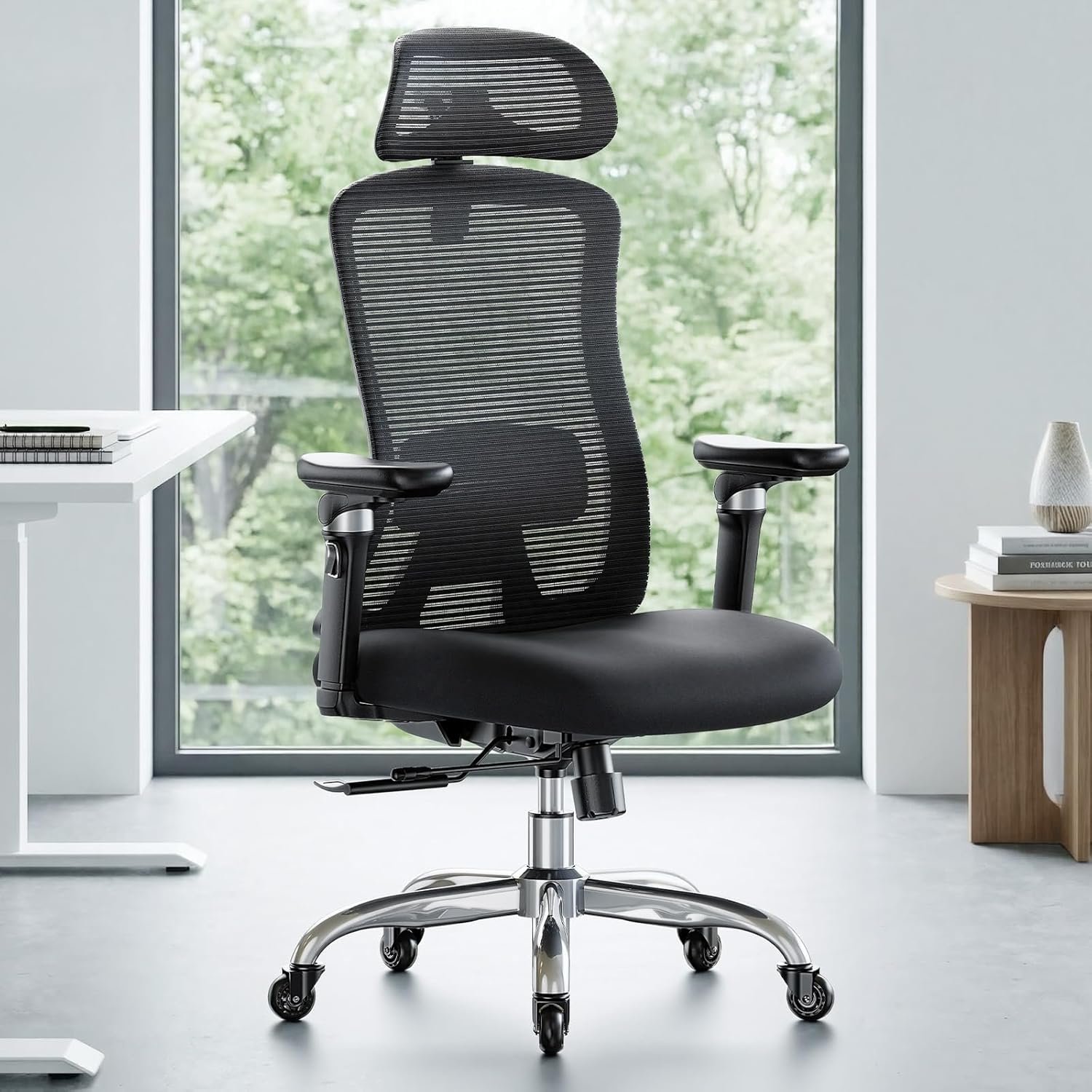 Silla de escritorio ergonómica Marsail con apoyabrazos